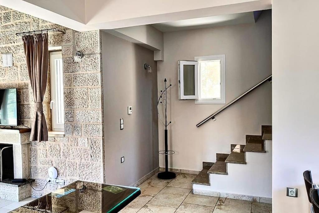 Villa *Drosia*/5' From Town & Sea/Mountain View Frinion Exterior photo