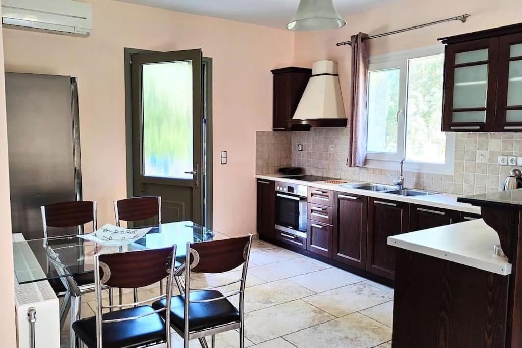 Villa *Drosia*/5' From Town & Sea/Mountain View Frinion Exterior photo